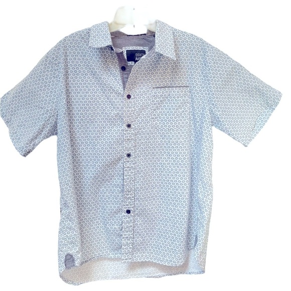 Eight Ave white printed graphic short sleeve button down shirt size medium - Picture 1 of 9